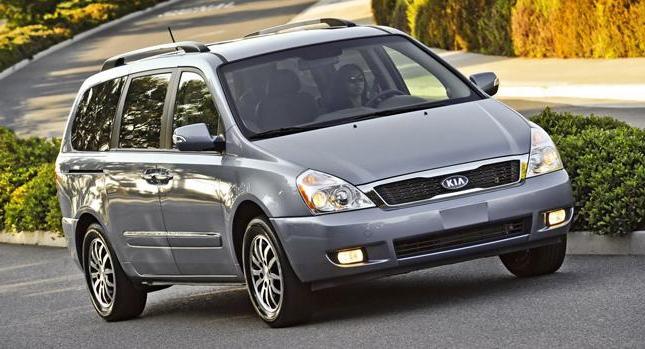 Kia Carnival - uzlaşmaya varmak minivan