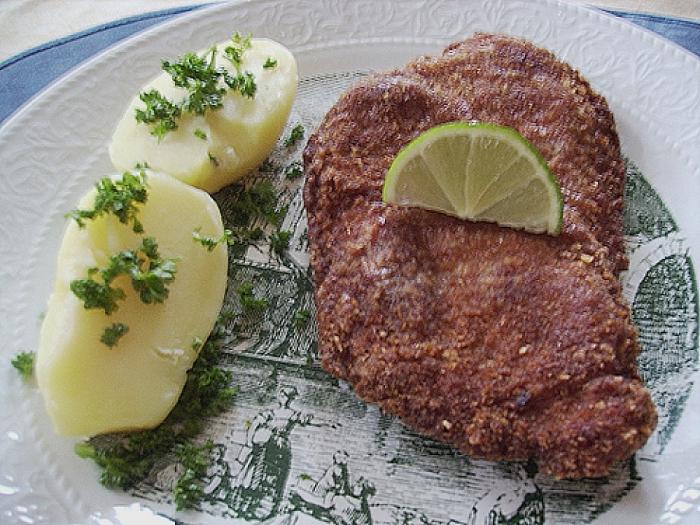 Bir escalope şeklinde bir fırında domuz nasıl pişirilir