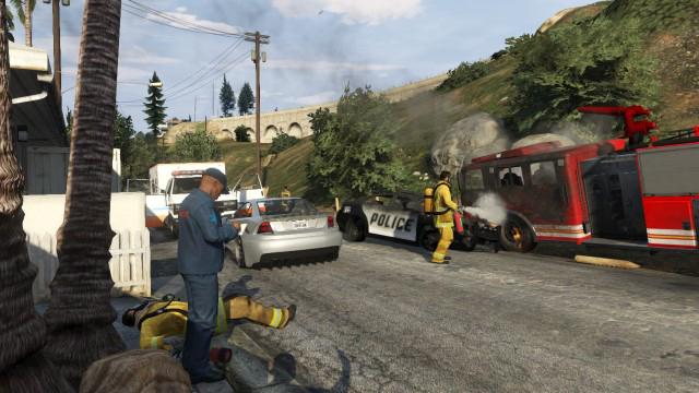 GTA 5 bir itfaiye aracı nasıl çalınır 