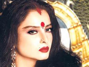 En popüler Hintli aktrislerden biri: biyografi. Rekha - sinemanın gökyüzünde parlak bir yıldız