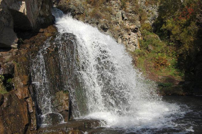 Kamyshlinsky Şelalesi Dağ Altay