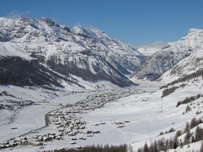 Livigno, İtalya. Livigno, İtalya: oteller. İtalya, kayak merkezi Livigno