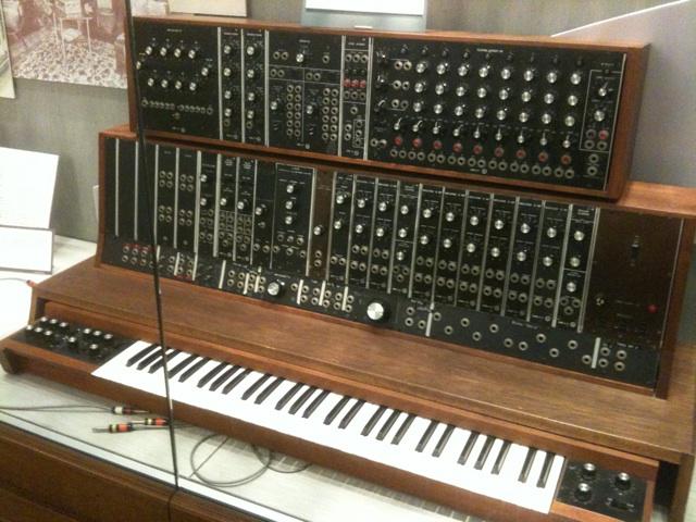 Bir synthesizer'ın maliyeti ve nasıl seçileceği?